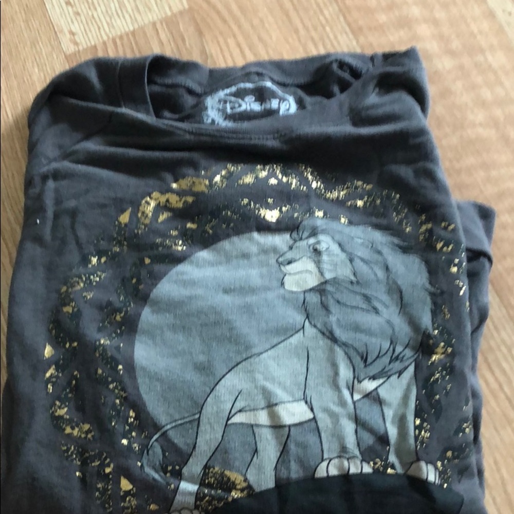 Disney sweater - Picture 2 of 2